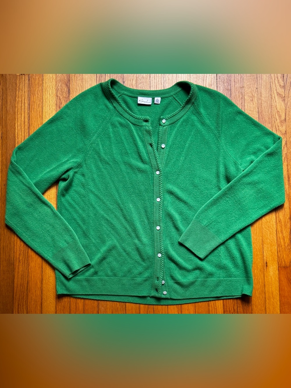Kim Rogers Kelly Green Button-Up Crewneck Cardigan